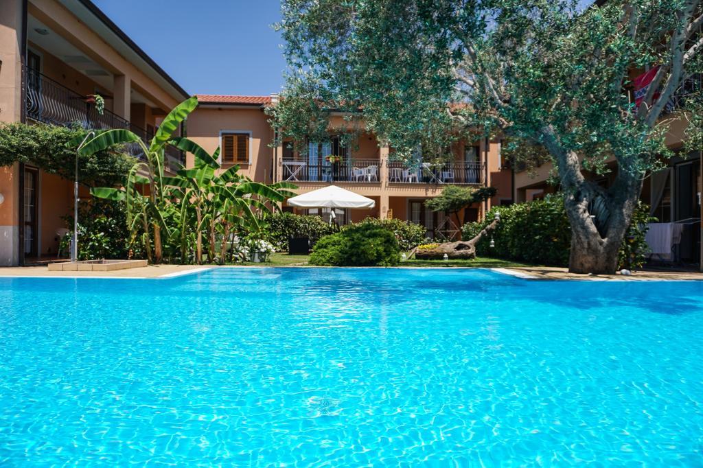 Apart-hotel Andrea 3*